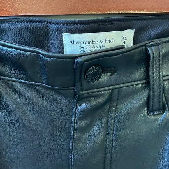 Abercrombie & Fitch 90s Curve Love Vegan Leather Pants Sz 27/4 - Picture 13 of 14